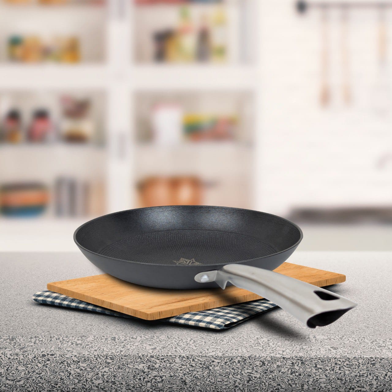 Black Stone -Cust iron fry pan 28.5 cm
