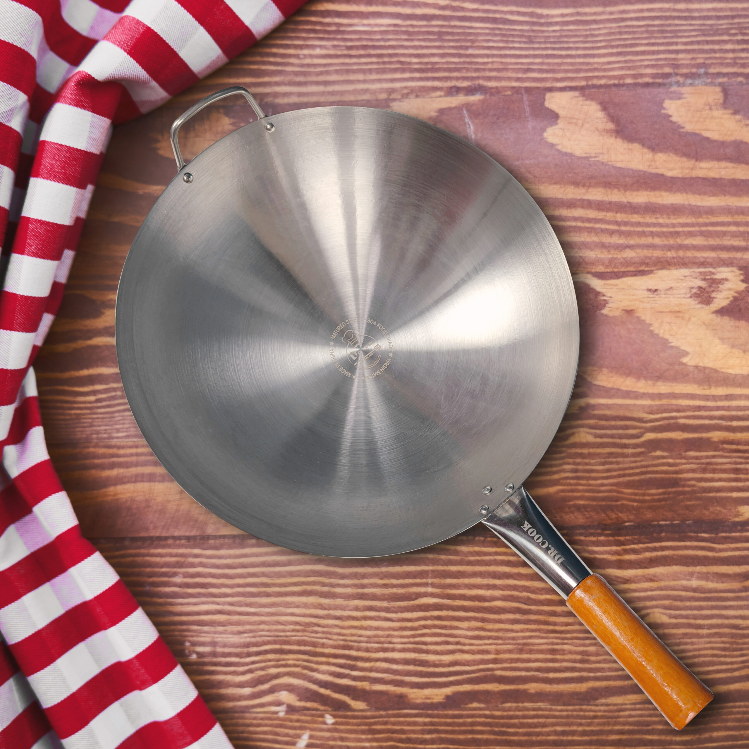 Alternative view of Dr. Cook Wooden handle Cooking pan