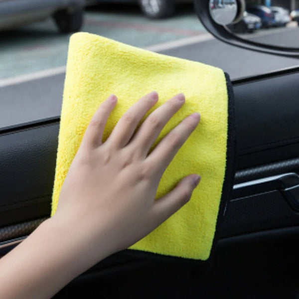 Premium Microfiber car cleaning towel - Image 3